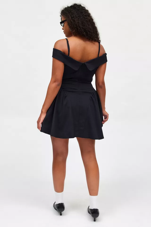 Kimchi Blue Beatrice Off-The-Shoulder Mini Dress