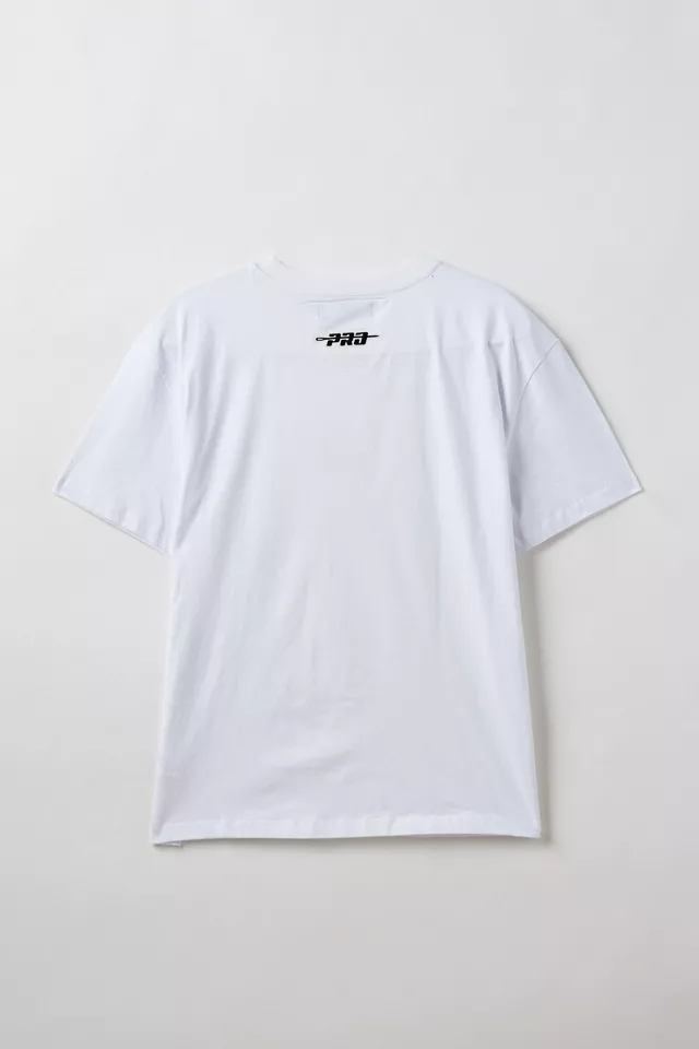 Pro Standard UO Exclusive NBA Philadelphia 76ers Graphic Tee