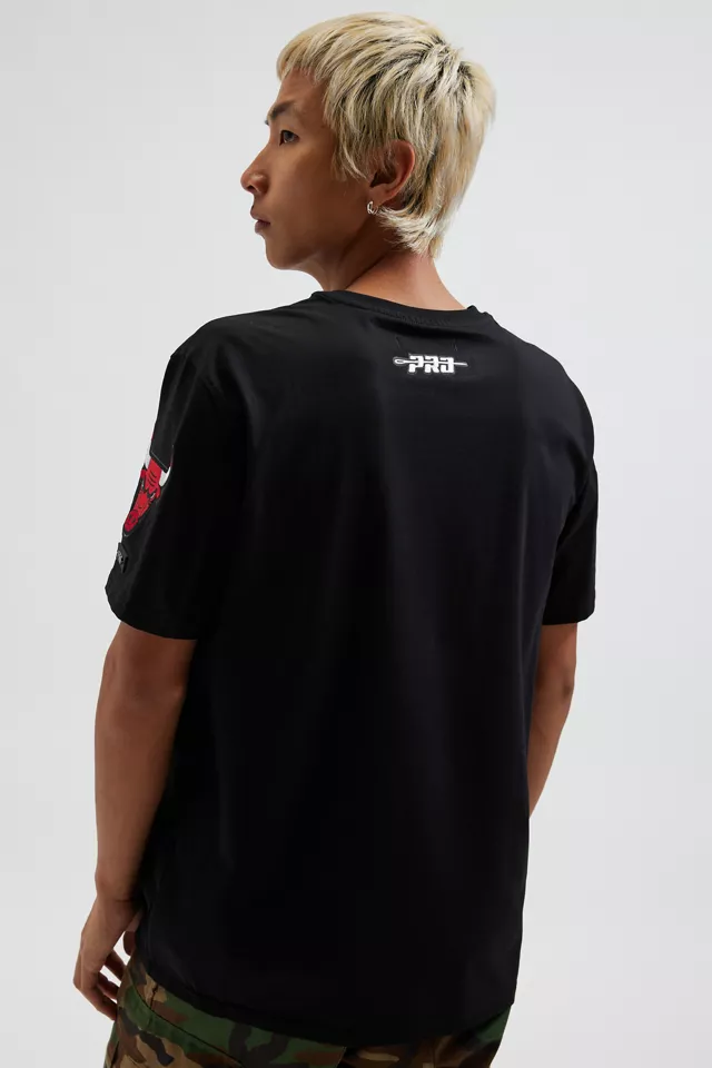 Pro Standard NBA Chicago Bulls Team Logo Embroidered Tee