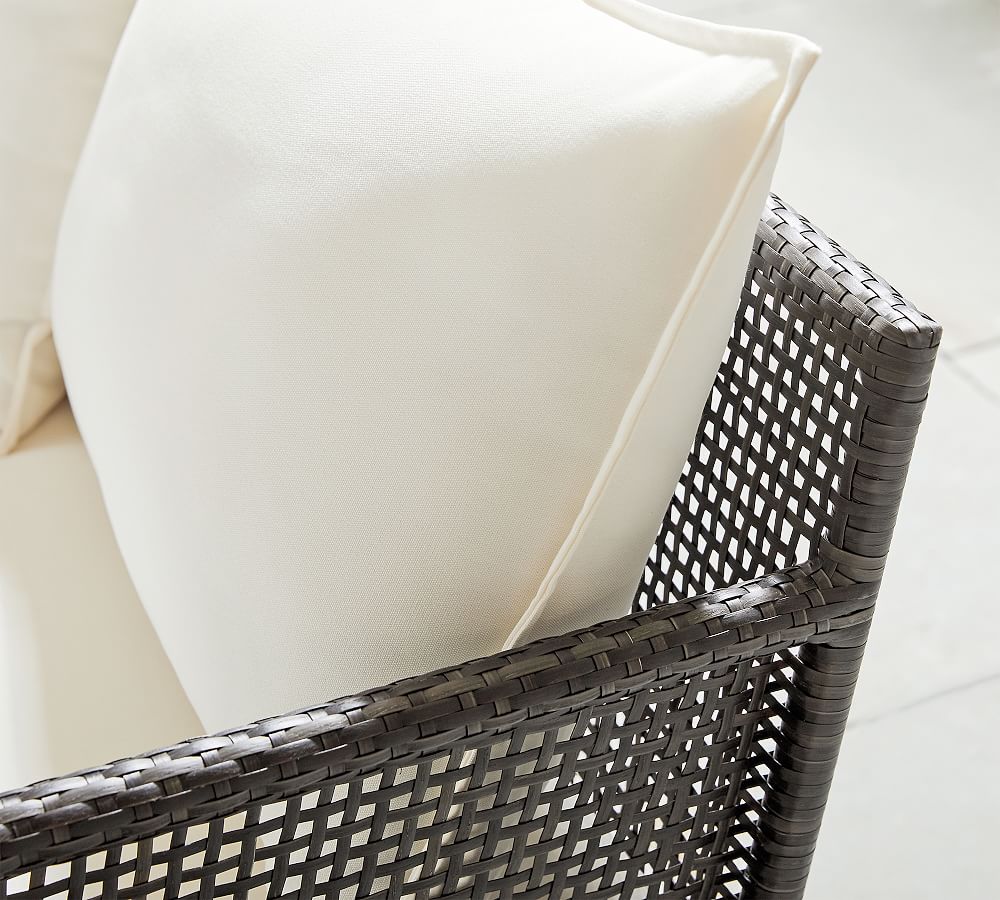 Cammeray Wicker Outdoor Loveseat (52")