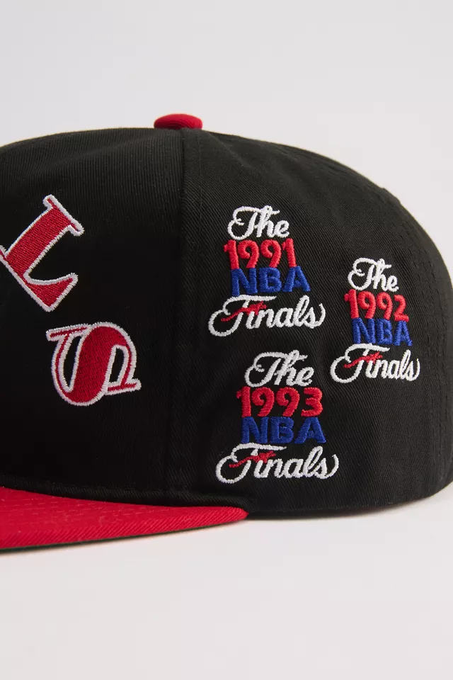 Mitchell & Ness NBA Chicago Bulls Arched Finals Hat