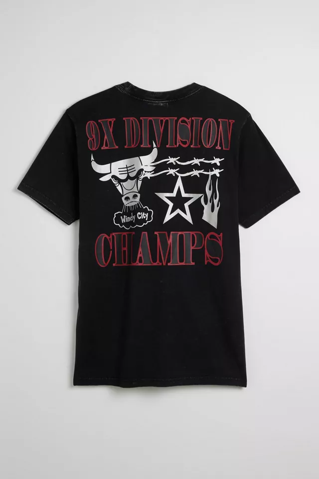 Mitchell & Ness NBA Chicago Bulls 1966 Graphic Tee
