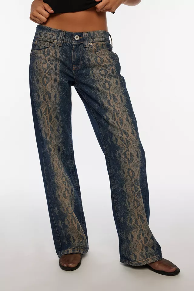 BDG Kayla Printed Low-Rise Slouchy Jean