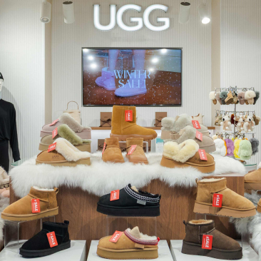 UGG