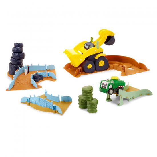 Slammin' Racers&trade; Scrapyard Derby