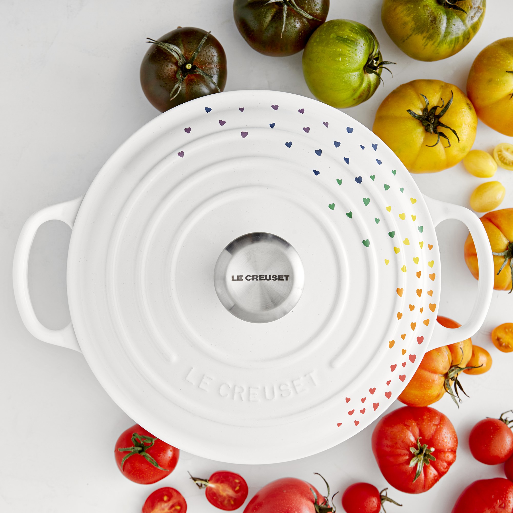 Signature Enameled Cast Iron Round Dutch Oven, 4 1/2-Qt., L'OVEn