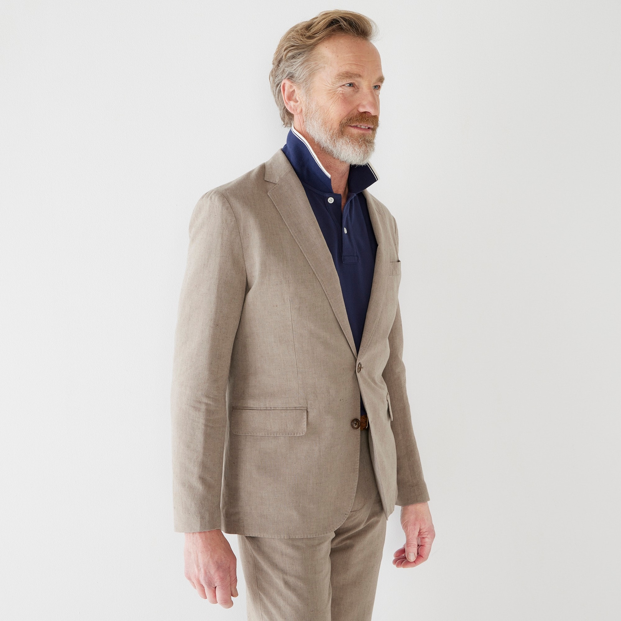 Ludlow Slim-fit unstructured suit jacket in Irish cotton-linen blend