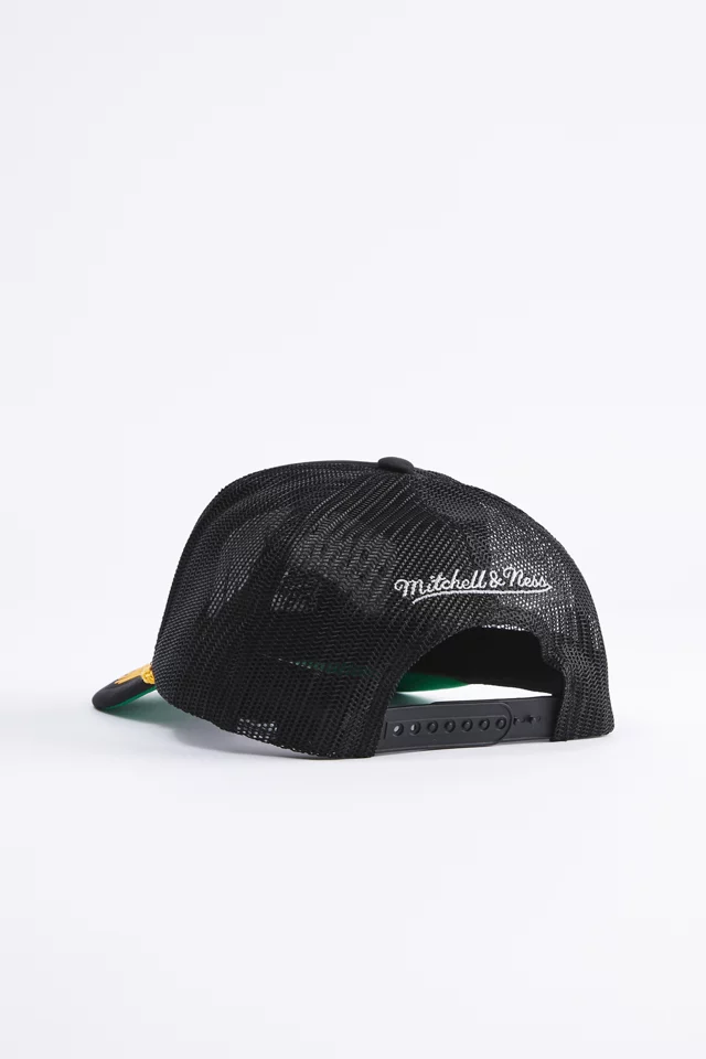 Mitchell & Ness Georgetown Hoyas Golf Leaf Trucker Hat