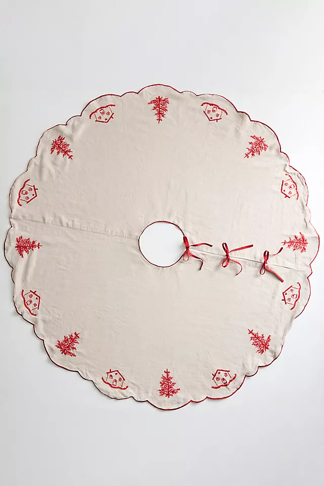 Holiday Houses Scalloped Linen Tree Skirt