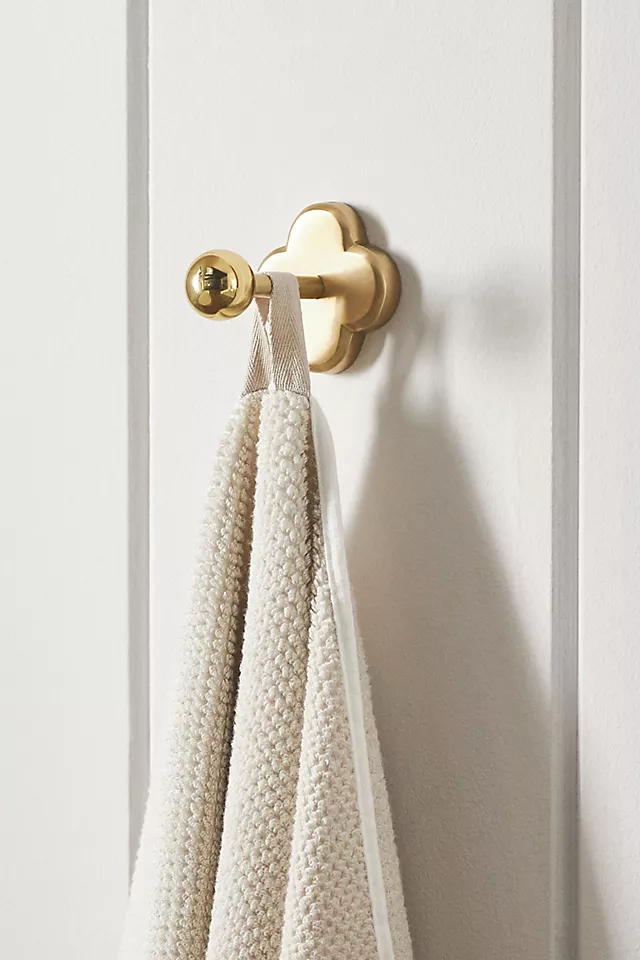 Quinn Clover Brass Bath Hook