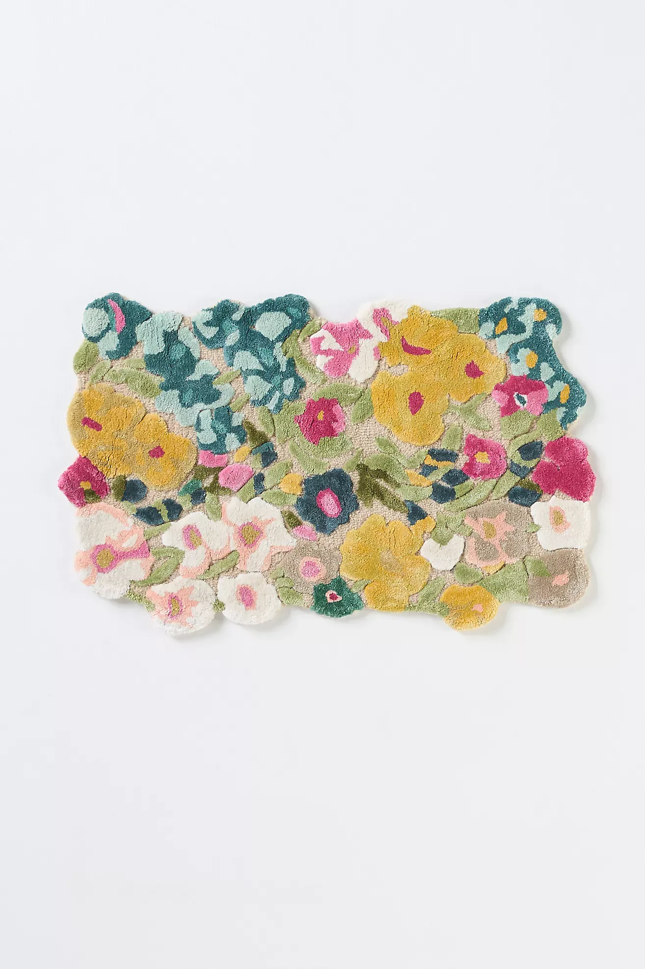 Cassia Wool/Viscose Blend Tufted Floral-Shaped Rug